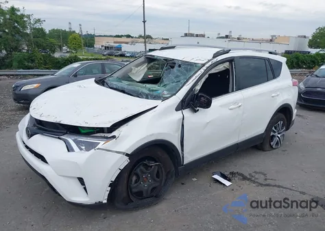 2018 Toyota Rav4 Le из США, поврежденный, VIN JTMBFREV6JJ210226